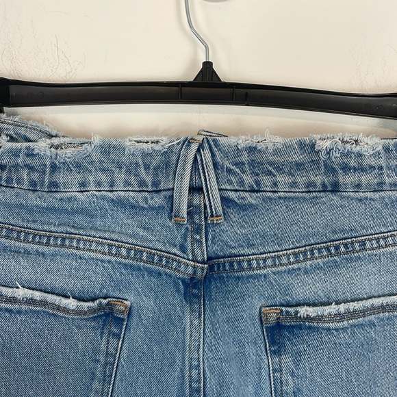 Good American Good Boy Twisted  Slit Ankle Jeans. High Rise. Button fly. Size 15 - Picture 11 of 16